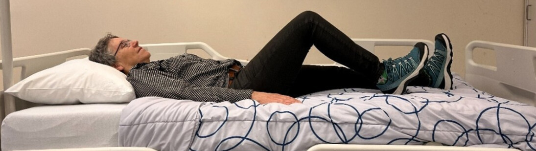 Kophalsprothese oefening knie buigen