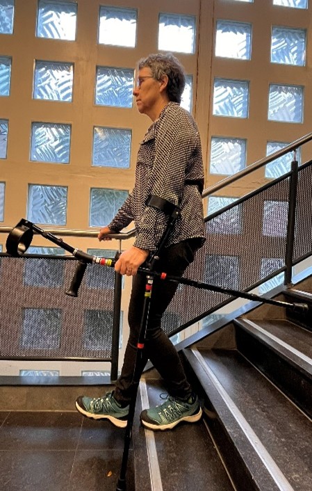 Trap af lopen met elleboogkrukken 2