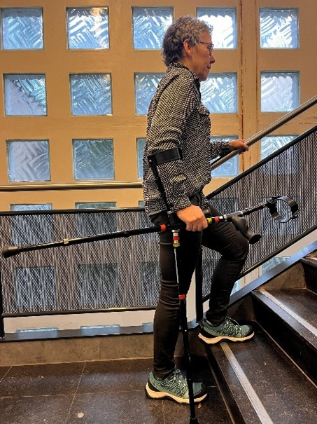 Trap op lopen met elleboogkrukken 2